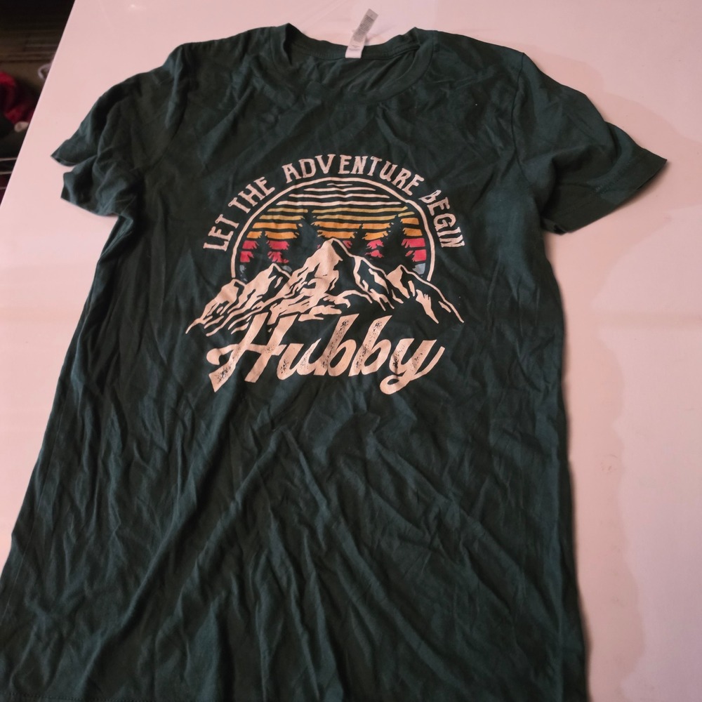 Bella Canvas Hubby Adventure Graphic T-Shirt Mens Medium Green Mountain Retro